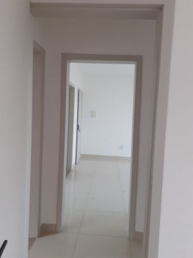 Apartamento com 60m², 2 dormitórios no bairro Vila Ipiranga em Porto Alegre para Alugar
