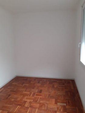 Apartamento com 60m², 2 dormitórios no bairro Vila Ipiranga em Porto Alegre para Alugar
