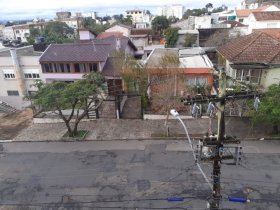 Apartamento com 60m², 2 dormitórios no bairro Vila Ipiranga em Porto Alegre para Alugar