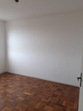 Apartamento com 60m², 2 dormitórios no bairro Vila Ipiranga em Porto Alegre para Alugar