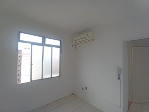 Apartamento com 35m², 1 dormitório no bairro Centro Histórico em Porto Alegre para Alugar