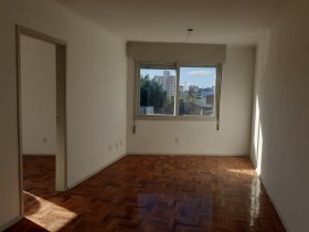 Apartamento com 42m², 1 dormitório no bairro Cristo Redentor em Porto Alegre para Alugar