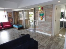 Apartamento com 115m², 1 dormitório no bairro Higienópolis em Porto Alegre para Alugar