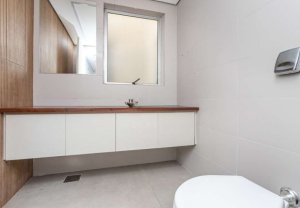 Loja com 650m² no bairro Floresta em Porto Alegre para Alugar