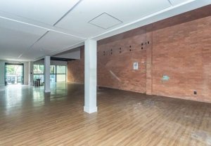 Loja com 650m² no bairro Floresta em Porto Alegre para Alugar