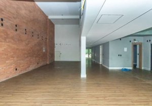 Loja com 650m² no bairro Floresta em Porto Alegre para Alugar