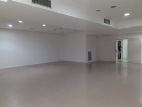 Conjunto/Sala com 129m² no bairro Navegantes em Porto Alegre para Alugar