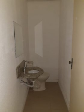 Salas/Conjuntos com 129m² no bairro Navegantes em Porto Alegre para Alugar