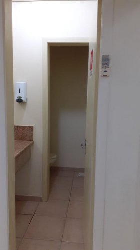 Salas/Conjuntos com 210m² no bairro Navegantes em Porto Alegre para Alugar