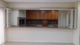 Salas/Conjuntos com 210m² no bairro Navegantes em Porto Alegre para Alugar