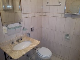 Apartamento com 80m², 1 dormitório no bairro Higienópolis em Porto Alegre para Alugar