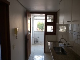 Apartamento com 80m², 1 dormitório no bairro Higienópolis em Porto Alegre para Alugar