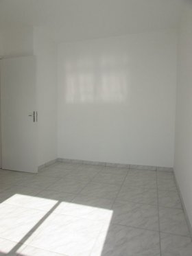 Apartamento com 49m², 2 dormitórios no bairro Jardim Leopoldina em Porto Alegre para Alugar