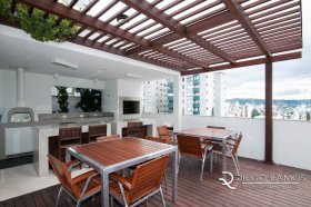 Apartamento com 220m², 3 dormitórios no bairro Bela Vista em Porto Alegre para Alugar