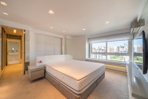 Apartamento com 220m², 3 dormitórios no bairro Bela Vista em Porto Alegre para Alugar