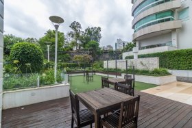 Apartamento com 220m², 3 dormitórios no bairro Bela Vista em Porto Alegre para Alugar