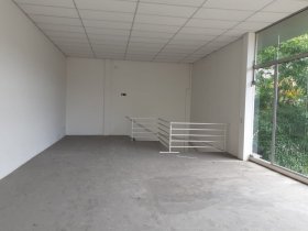 Loja com 243m² no bairro Cristo Redentor em Porto Alegre para Alugar