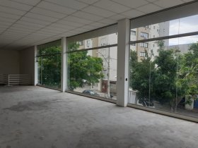 Loja com 243m² no bairro Cristo Redentor em Porto Alegre para Alugar