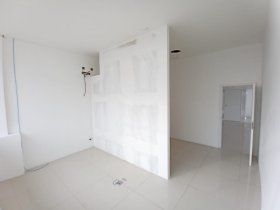 Salas/Conjuntos com 400m² no bairro Azenha em Porto Alegre para Alugar