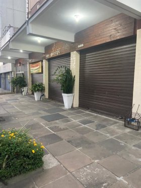 Loja com 50m² no bairro Azenha em Porto Alegre para Alugar
