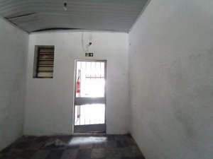 Loja com 50m² no bairro Azenha em Porto Alegre para Alugar