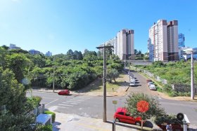 Apartamento com 77m², 2 dormitórios no bairro Petrópolis em Porto Alegre para Alugar