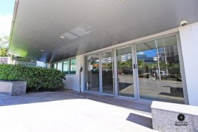 Apartamento com 77m², 2 dormitórios no bairro Petrópolis em Porto Alegre para Alugar
