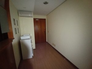 Salas/Conjuntos com 62m² no bairro Moinhos de Vento em Porto Alegre para Alugar