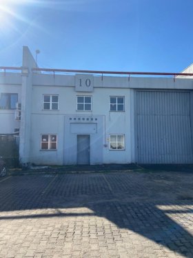 Galpão com 540m² no bairro Sarandi em Porto Alegre para Alugar