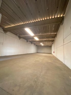 Galpão com 540m² no bairro Sarandi em Porto Alegre para Alugar