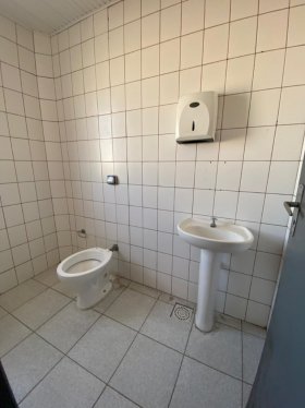 Galpão com 540m² no bairro Sarandi em Porto Alegre para Alugar