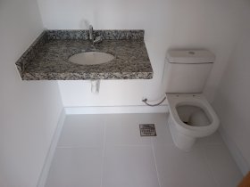 Salas/Conjuntos com 30m² no bairro Cristo Redentor em Porto Alegre para Alugar