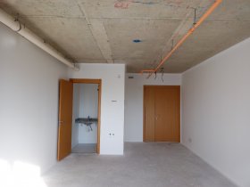 Salas/Conjuntos com 30m² no bairro Cristo Redentor em Porto Alegre para Alugar