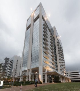 Salas/Conjuntos com 30m² no bairro Cristo Redentor em Porto Alegre para Alugar