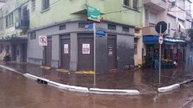 Loja com 120m² no bairro Floresta em Porto Alegre para Alugar
