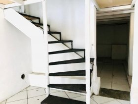 Loja com 120m² no bairro Floresta em Porto Alegre para Alugar