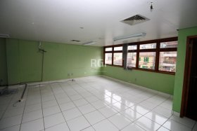 Salas/Conjuntos com 70m² no bairro Petrópolis em Porto Alegre para Alugar