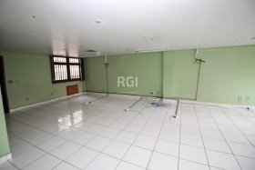 Salas/Conjuntos com 70m² no bairro Petrópolis em Porto Alegre para Alugar
