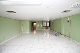 Salas/Conjuntos com 70m² no bairro Petrópolis em Porto Alegre para Alugar