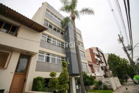Salas/Conjuntos com 70m² no bairro Petrópolis em Porto Alegre para Alugar