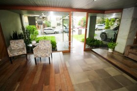 Salas/Conjuntos com 70m² no bairro Petrópolis em Porto Alegre para Alugar