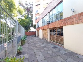 Loja com 72m² no bairro Bela Vista em Porto Alegre para Comprar