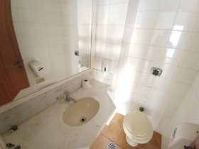 Conjunto/Sala com 40m² no bairro Auxiliadora em Porto Alegre para Alugar