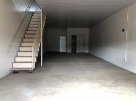 Loja com 145m² no bairro Sarandí em Porto Alegre para Alugar