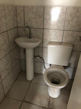 Loja com 145m² no bairro Sarandí em Porto Alegre para Alugar