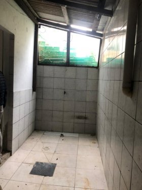 Loja com 145m² no bairro Sarandí em Porto Alegre para Alugar