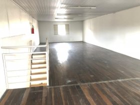 Loja com 145m² no bairro Sarandí em Porto Alegre para Alugar