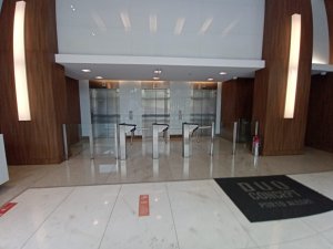 Salas/Conjuntos com 35m² no bairro Centro Histórico em Porto Alegre para Alugar