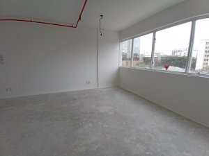 Salas/Conjuntos com 35m² no bairro Centro Histórico em Porto Alegre para Alugar