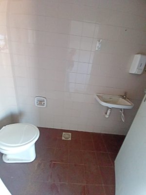 Pavilhão com 750m² no bairro Navegantes em Porto Alegre para Alugar